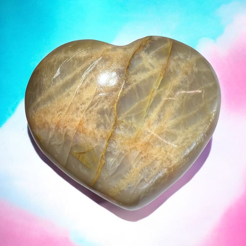 Peach Moonstone‎ Heart Carving
